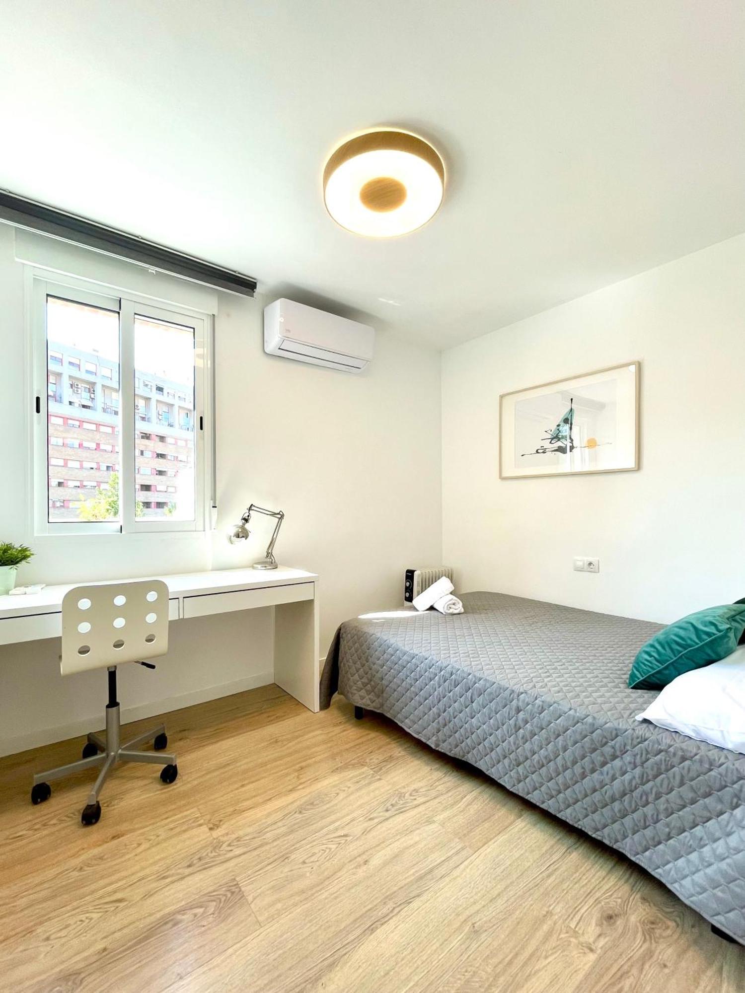 Spacious, Sunny Flat By City Of Arts & Sciences Valencia Exterior photo