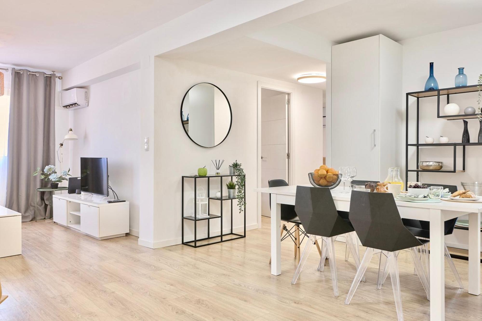 Spacious, Sunny Flat By City Of Arts & Sciences Valencia Exterior photo